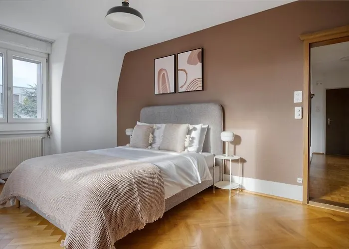 Azure - Free Parking زيورخ