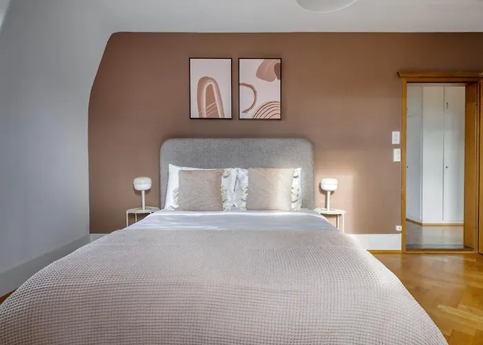 Azure - Free Parking